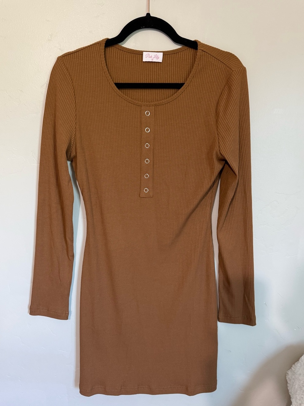 Ribbed Long Sleeve Henley Dress in Camel NWOT